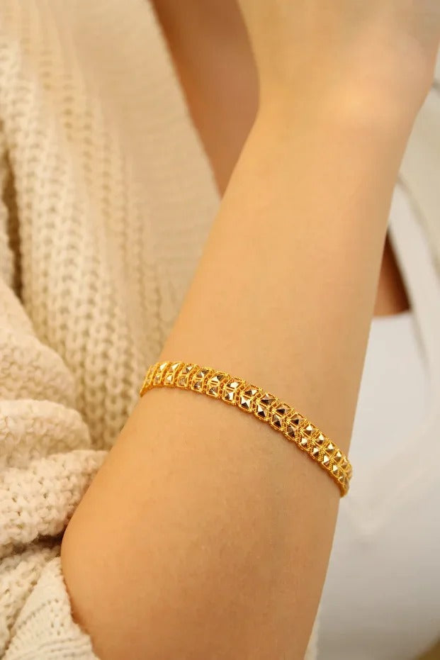 Barley Pattern 14 Carat Gold Bracelet 18cm 7.68 Grams