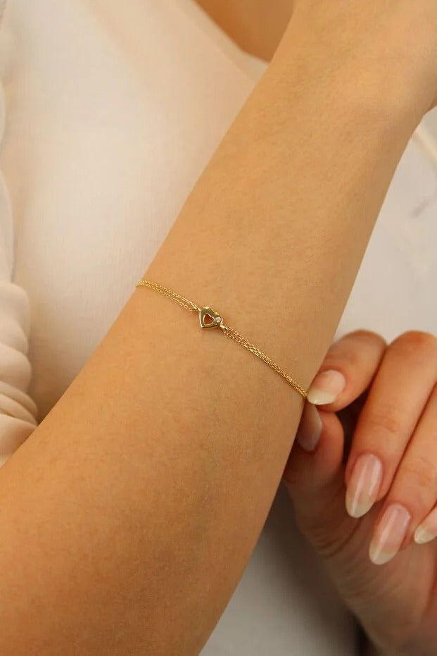 14 Carat Gold Elegant Heart Bracelet