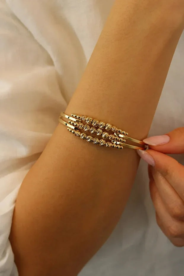 14 Carat Cuff Bracelet Dorika Bulk Gold
