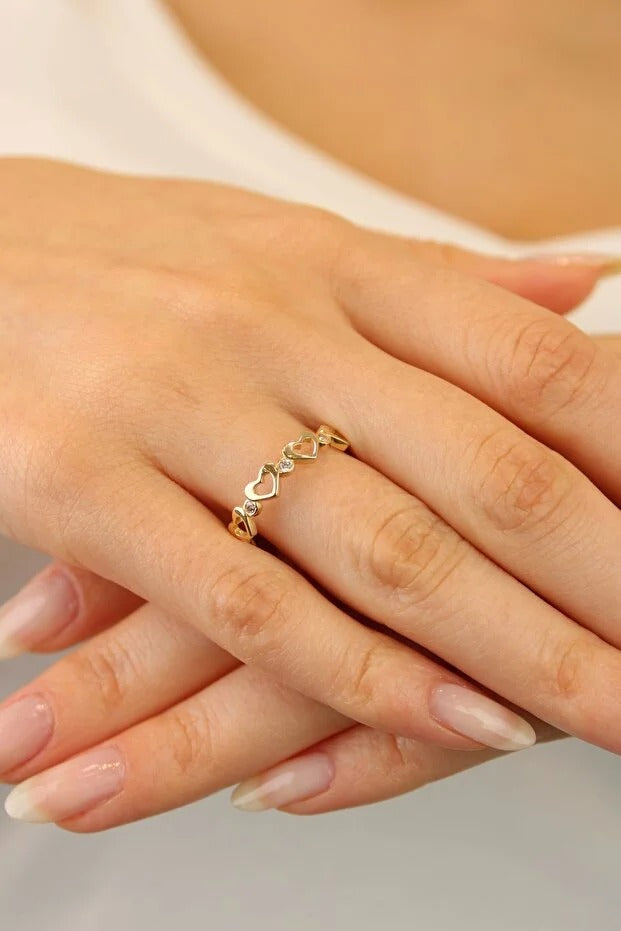 14 Carat Gold Heart Stone Ring