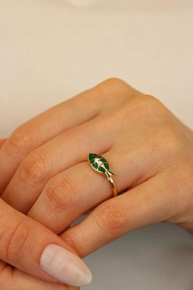 Fish Model Gold Ring 14 Carat 1.84 grams