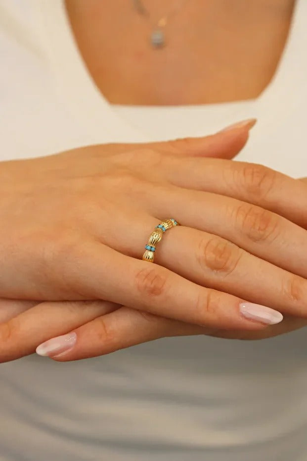 14 Carat Gold Turquoise Drop Ring