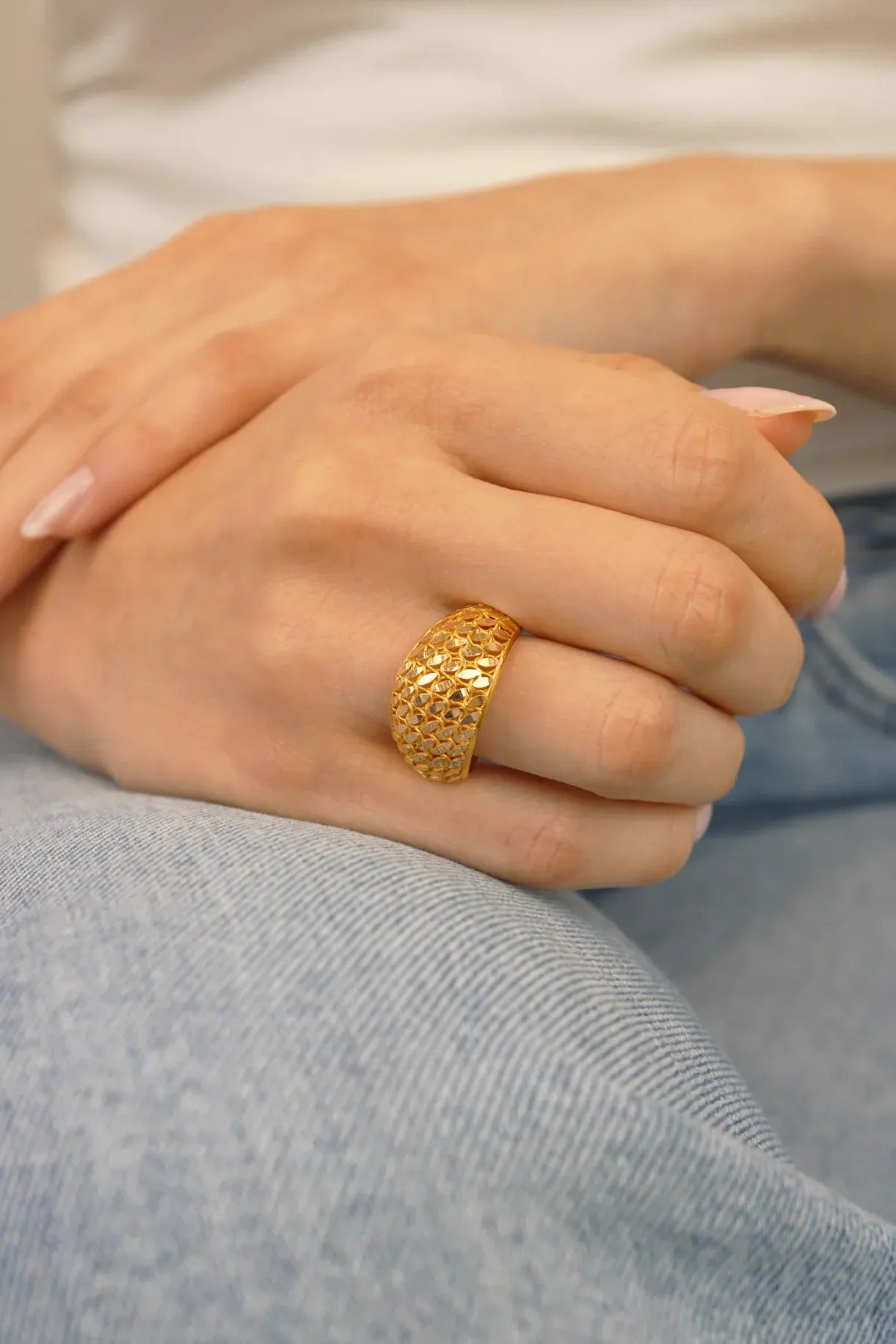 14 Carat Gold Mirrored Model Ring