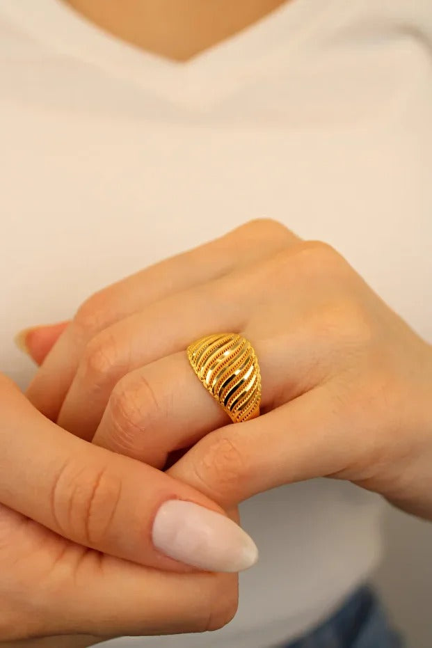 Line Detail Gold Ring 14 Carat Ring
