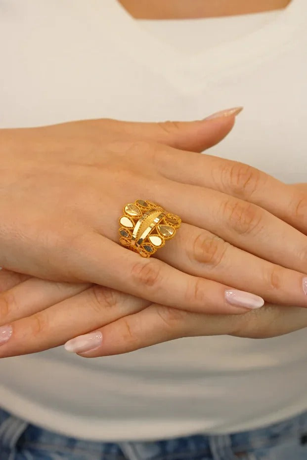 14 Carat Ring Burma Drop Fantasy Ring