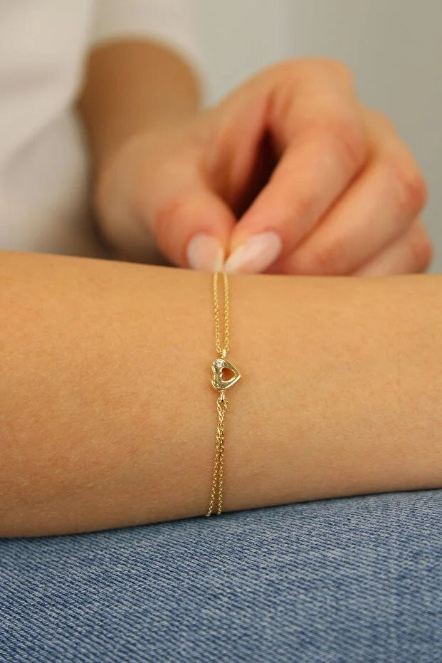 14 Carat Gold Elegant Heart Bracelet