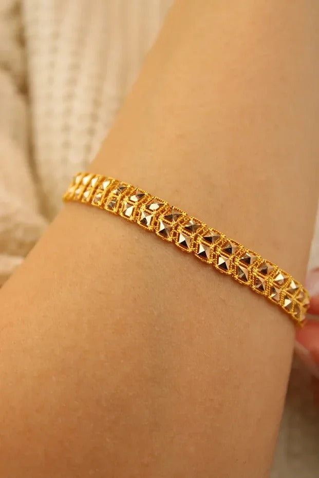 Barley Pattern 14 Carat Gold Bracelet 18cm 7.68 Grams