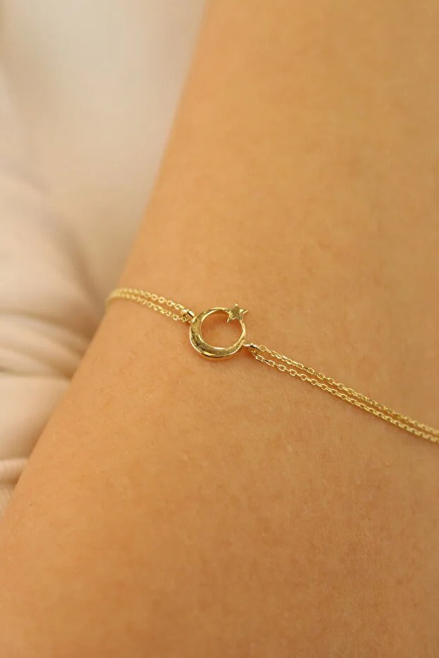 14 Carat Gold Crescent Star Bracelet Elegant