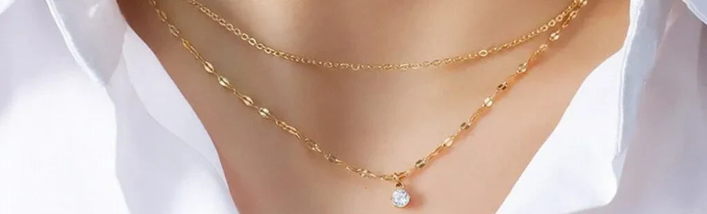 14 Carat Thin Elegant Heart Necklace