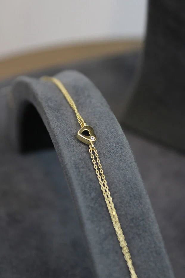 14 Carat Gold Elegant Heart Bracelet