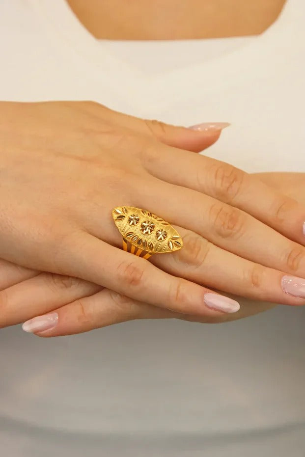 14 Carat Gold Indian Elegant Ring