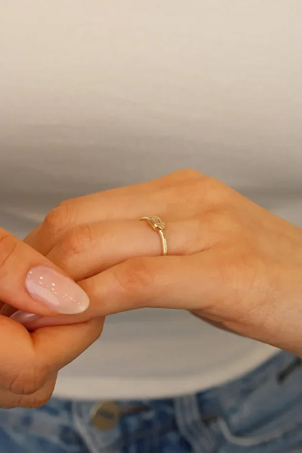 14 Carat Gold Minimal Baguette Ring