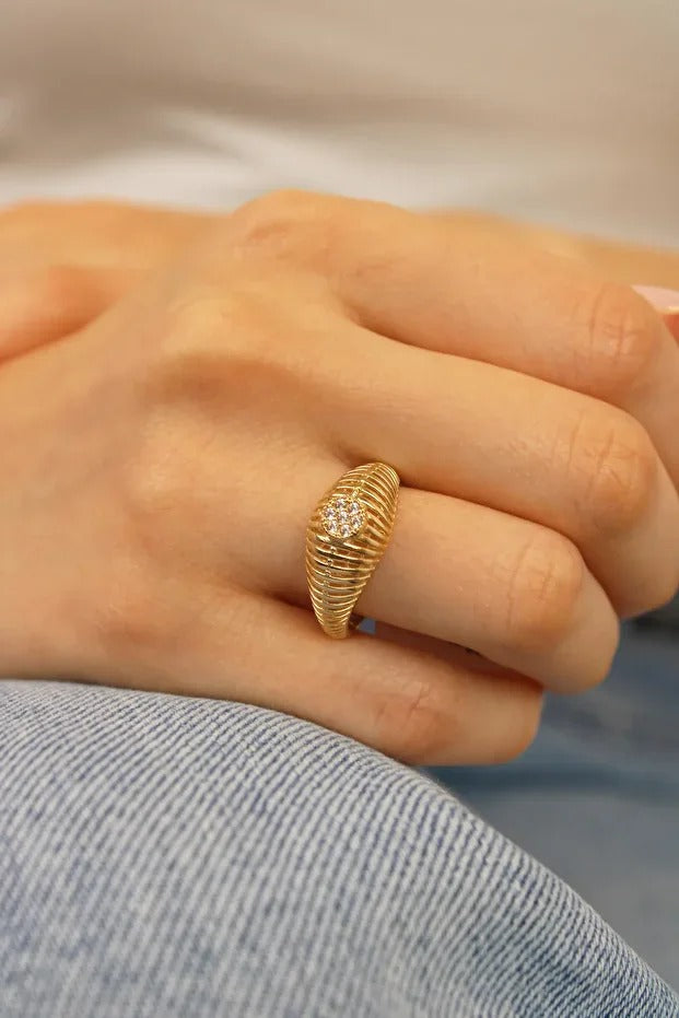 14 Carat Gold Aesthetic Stone Ring