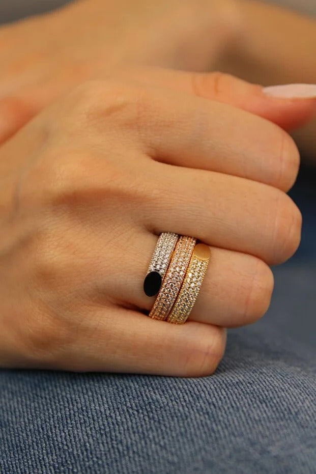 3 Color Waterway Gold Ring 14 Carat Gold Ring 5.46 grams