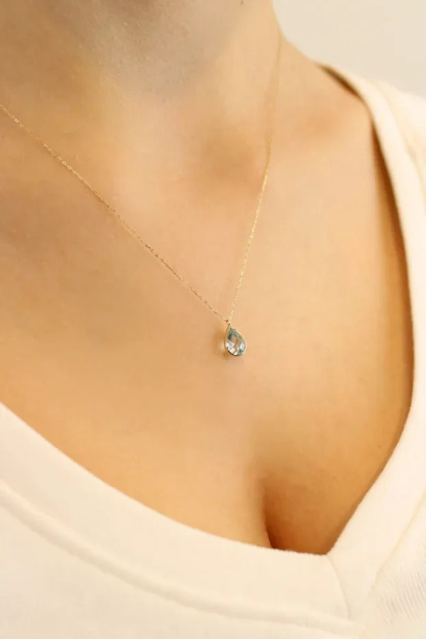 14 Carat Gold Light Blue Crystal Necklace