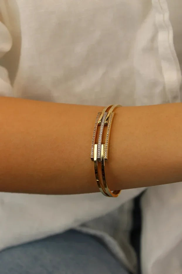 14-carat Gold 3-Color Detailed Rib Cuff