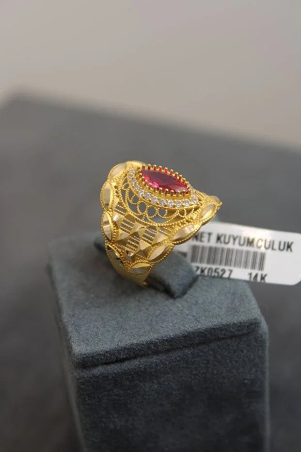 14 Carat Gold Red Stone Pen Ring