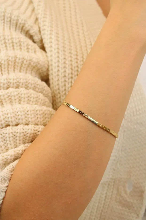 Oval Array Elegant Women's Bracelet 14 Carat Gold Bracelet 18 cm 5.06 grams