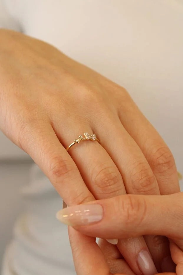 14 Carat Gold Double Butterfly Elegant Ring