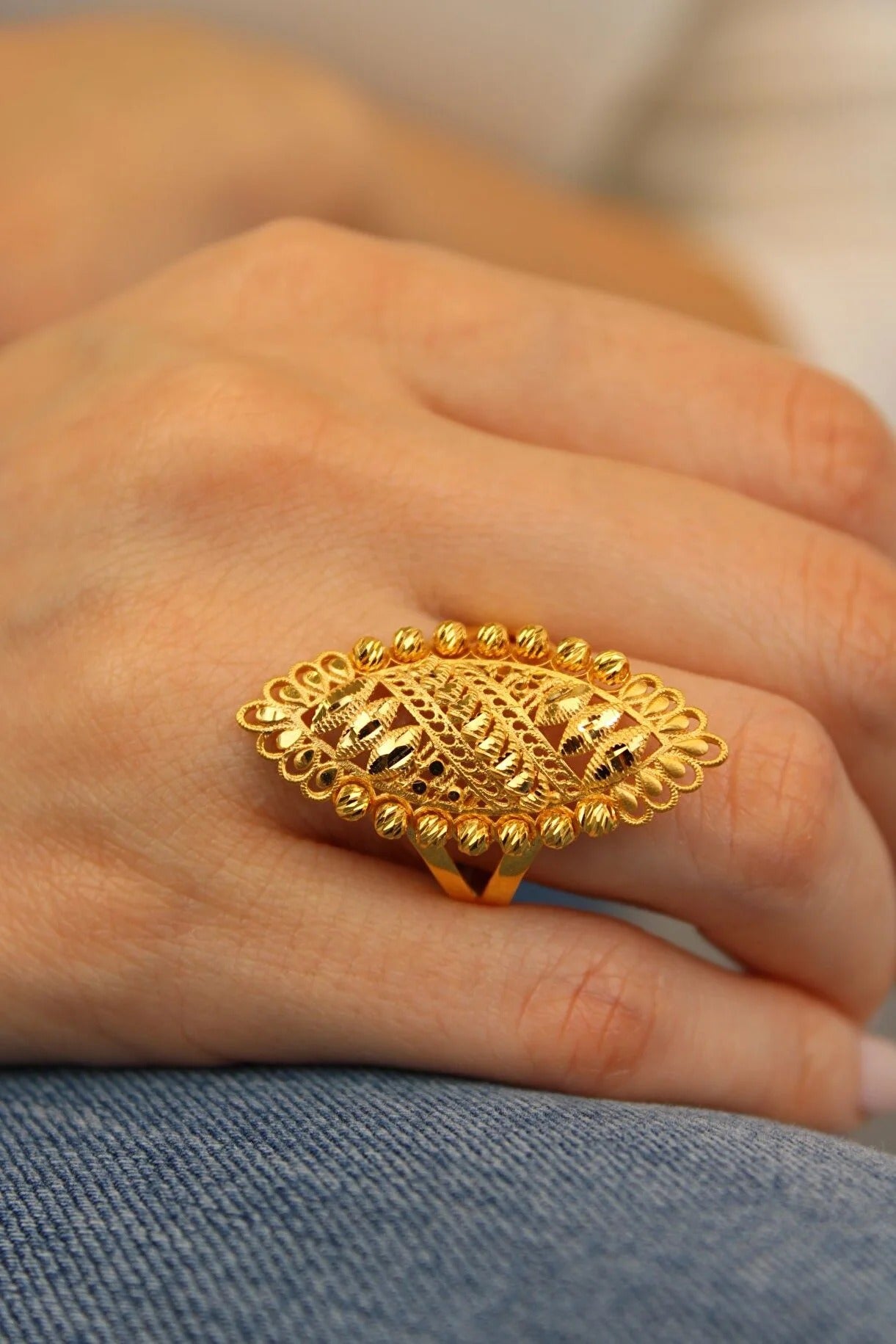 Indian Gold Ring 14 Carat 3.56 grams