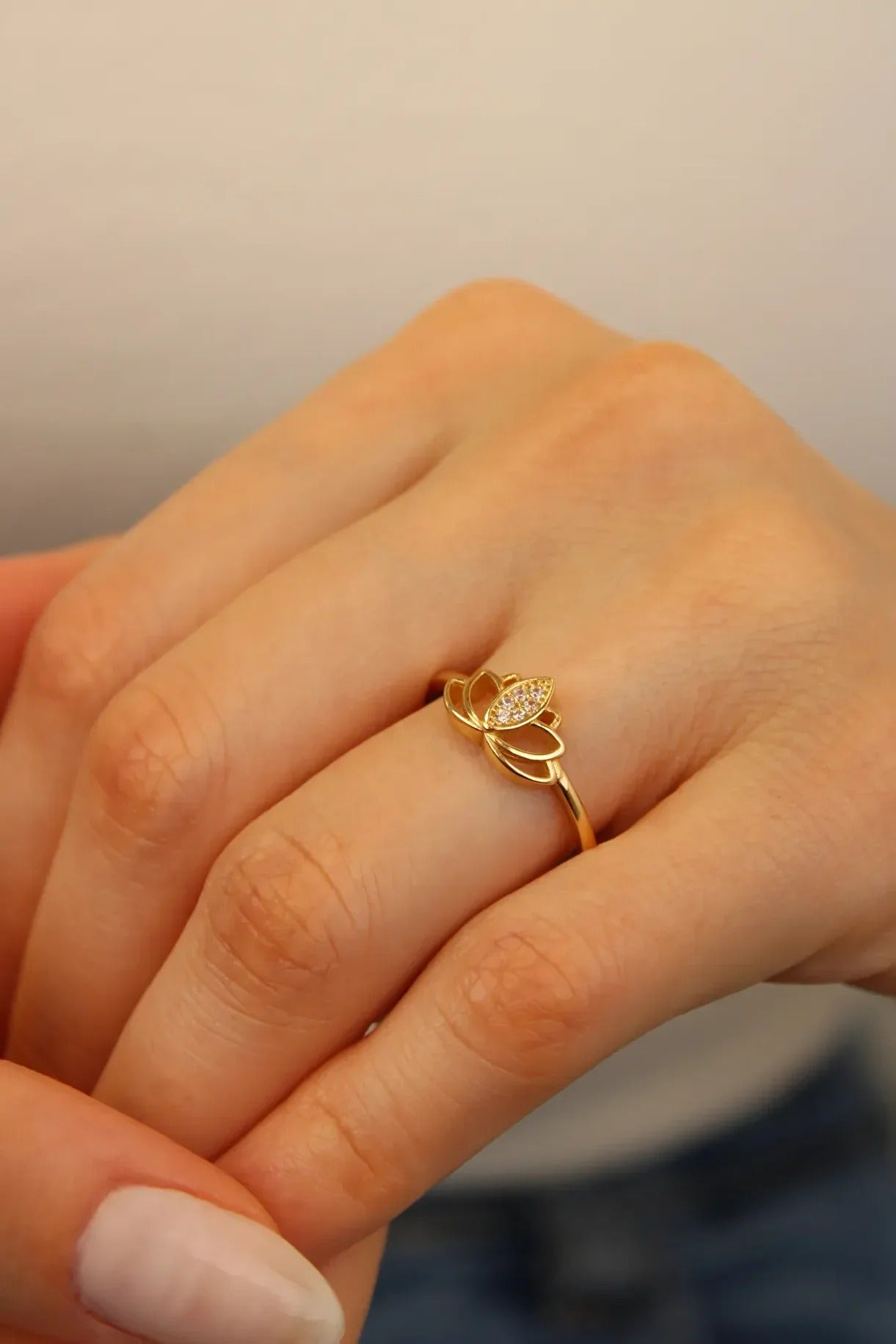 Lotus Flower Gold Ring 14 Carat Gold Ring 1.54 grams