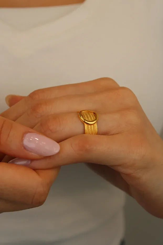 14 Carat Gold Mesh Ring