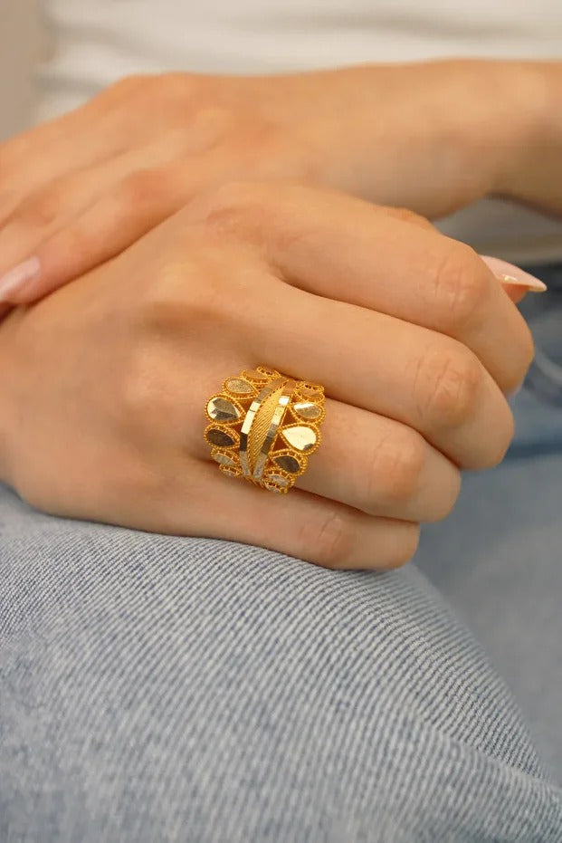 14 Carat Ring Burma Drop Fantasy Ring