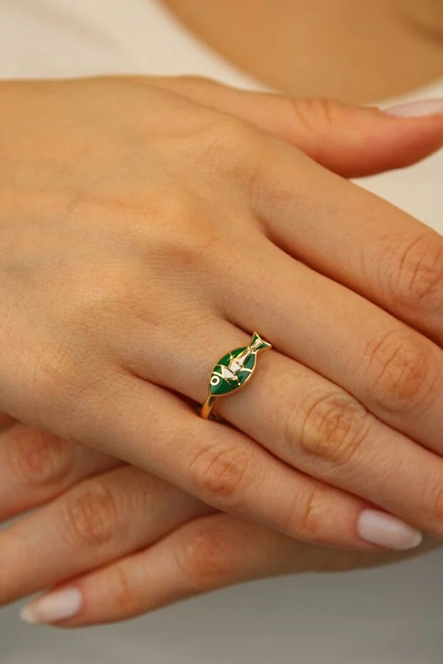Fish Model Gold Ring 14 Carat 1.84 grams