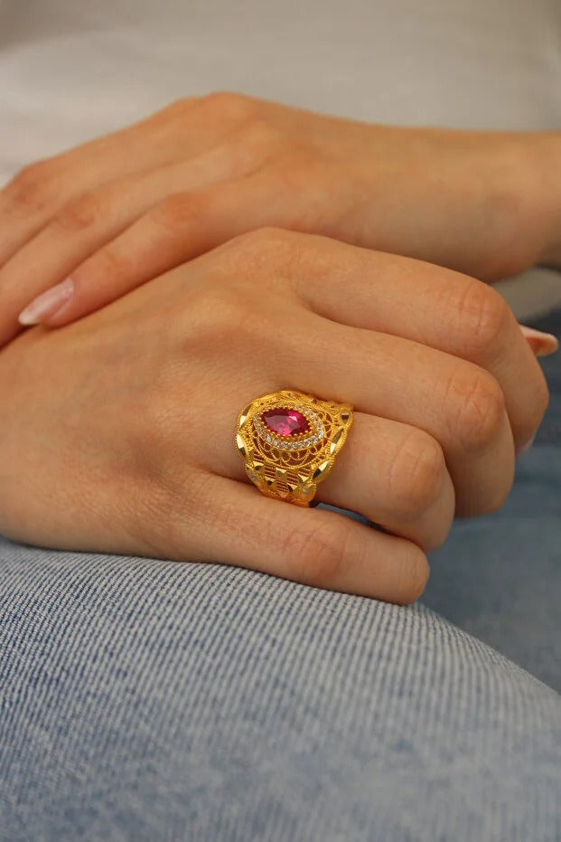 14 Carat Gold Red Stone Pen Ring