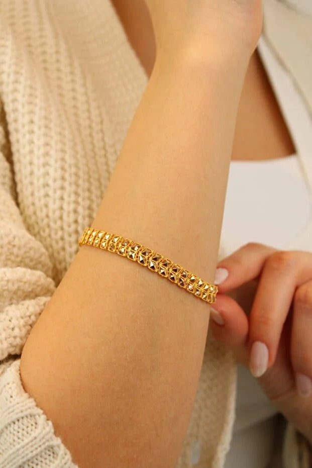 Barley Pattern 14 Carat Gold Bracelet 18cm 7.68 Grams