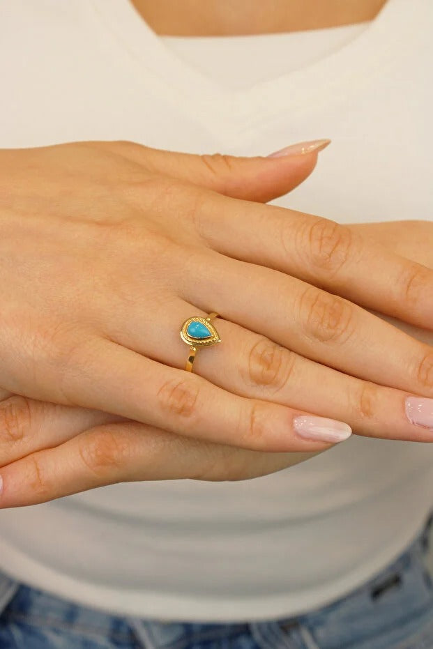14 Carat Gold Turquoise Detail Ring