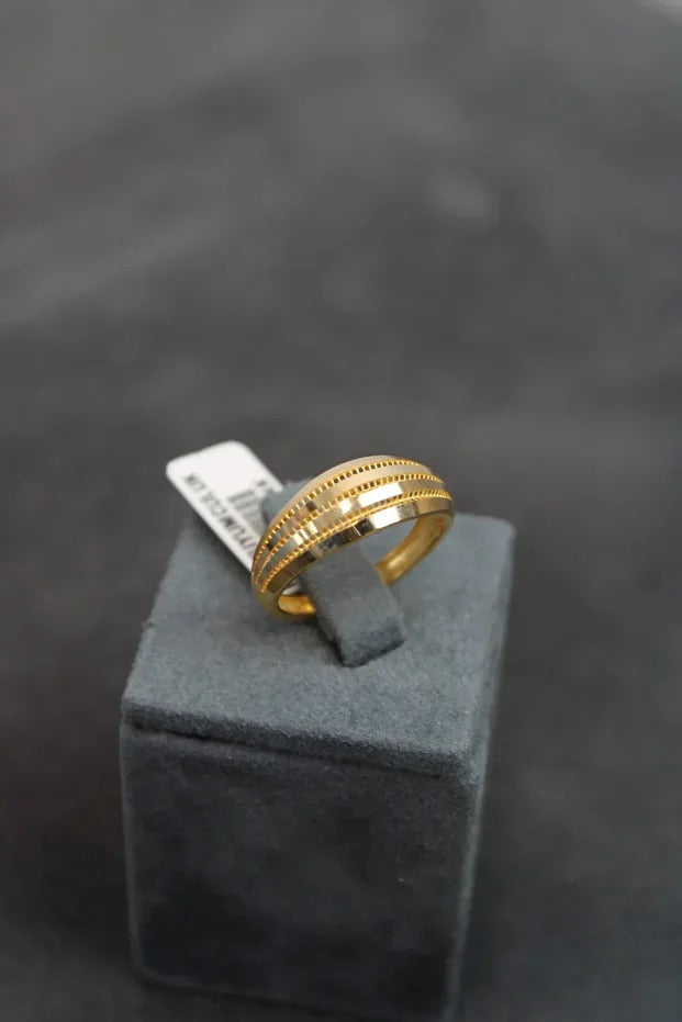 14 Carat Oval Pen Ring